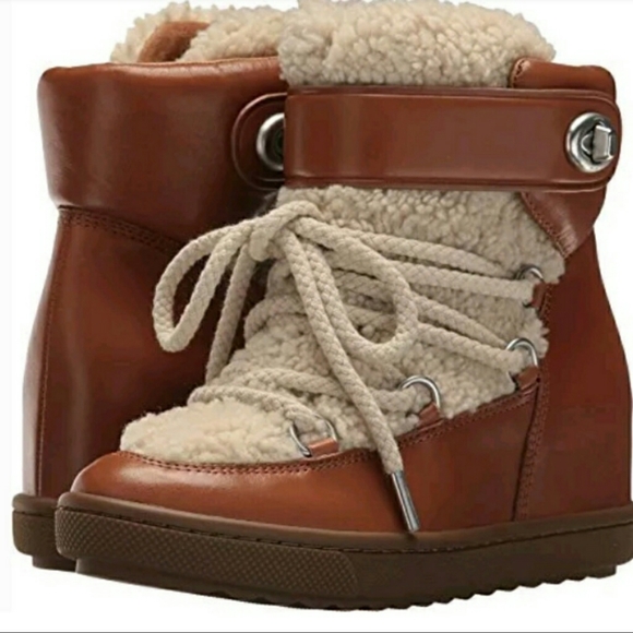 Coach Monroe Saddleshearling Boots 